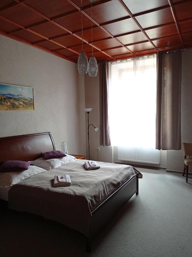 Hotel Na Kafkove Ostrava Buitenkant foto